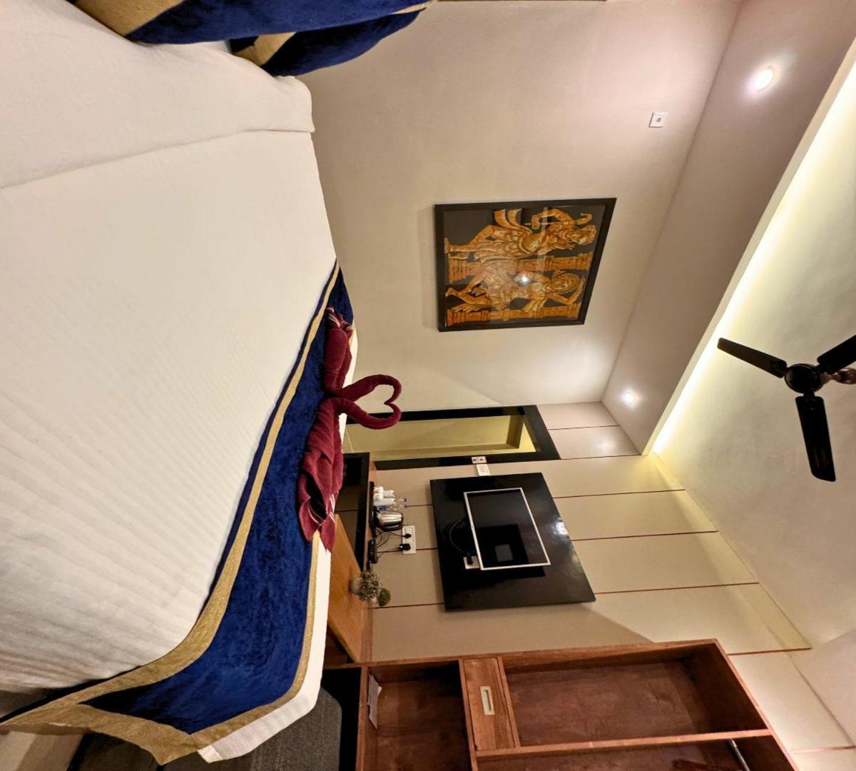 Hotel Runway Inn Pura Raghunāth Zewnętrze zdjęcie